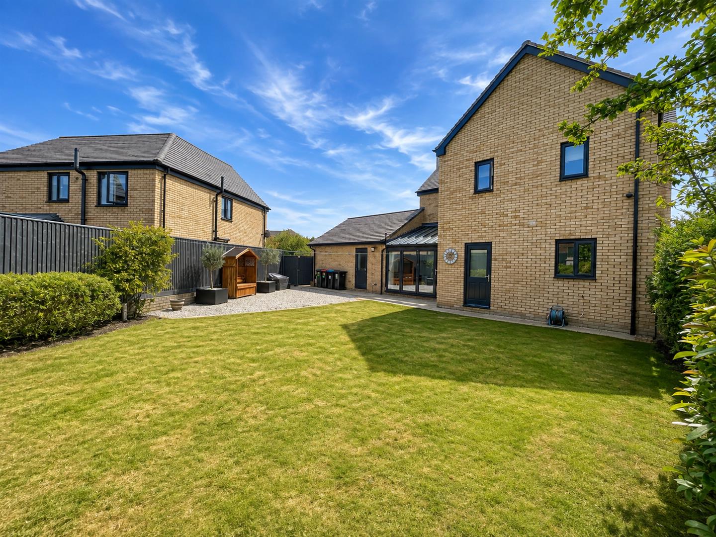 Dartmouth Drive, Broughton, Milton Keynes